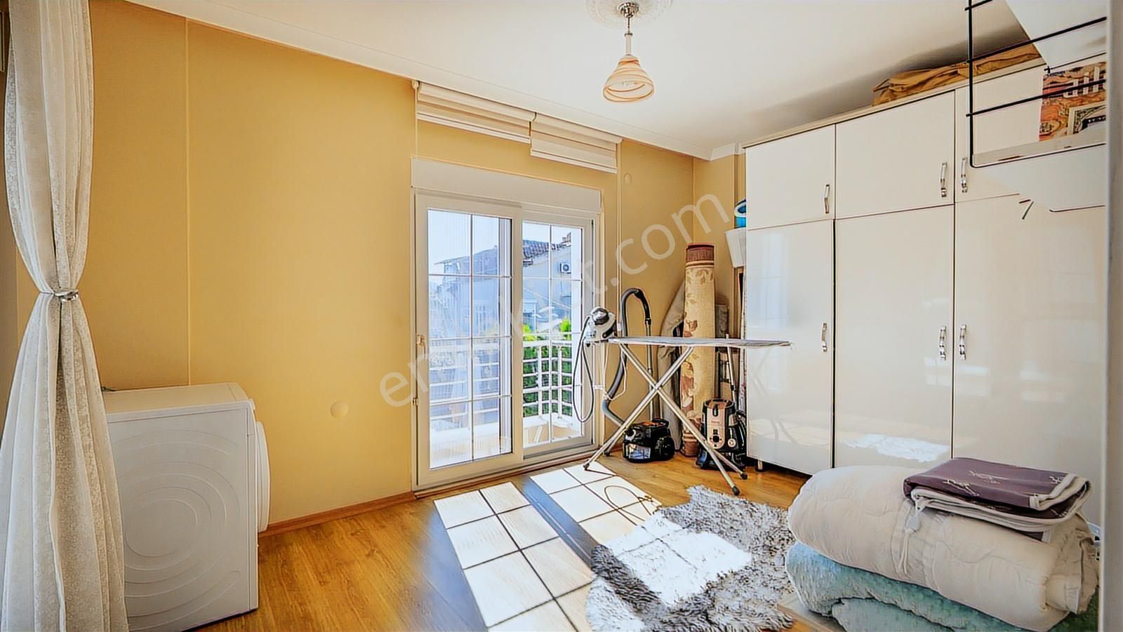 Cb Marina'dan Marmaris Merkezde Havuzlu 3+1 Villa Butik Sitede - Görsel 6