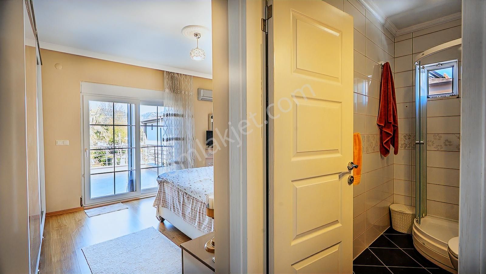 Cb Marina'dan Marmaris Merkezde Havuzlu 3+1 Villa Butik Sitede - Görsel 11