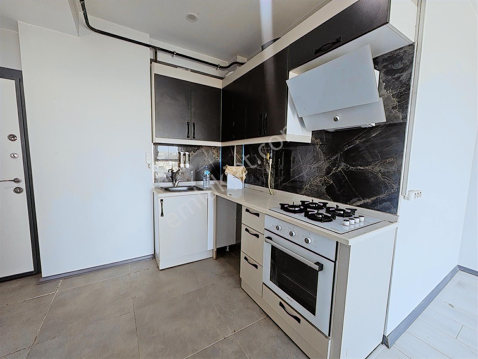 Atatürk Mah. Kapalı Otoparklı, Yerden Isıtmalı 1+1 Kiralık Daire - Görsel 6
