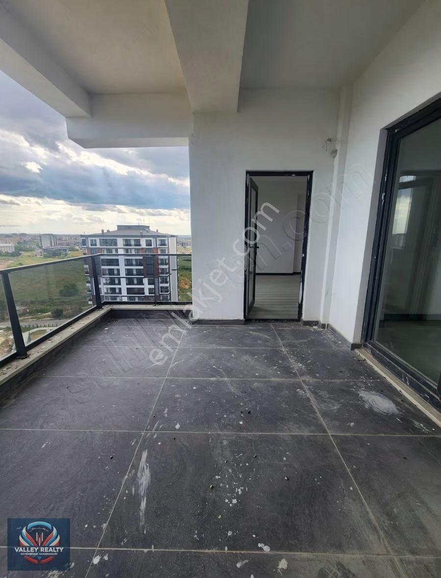Valleyden Hürriyet Mah,havuz Cepheli Site İçinde 2+1 Lüks Daire - Görsel 22