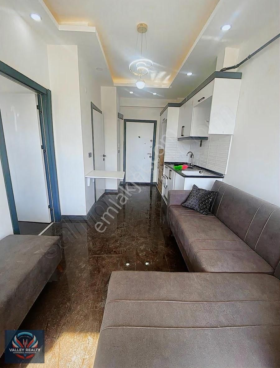 Valleyden Zafer Mahallesinde Kiralık Eşyalı 1+1 Daire! - Görsel 12