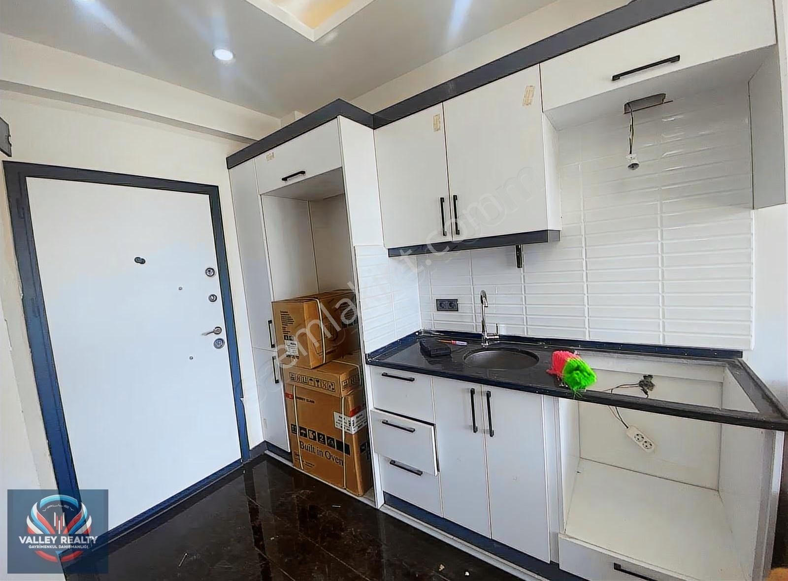 Valleyden Zafer Mahallesinde Kiralık Eşyalı 1+1 Daire! - Görsel 11
