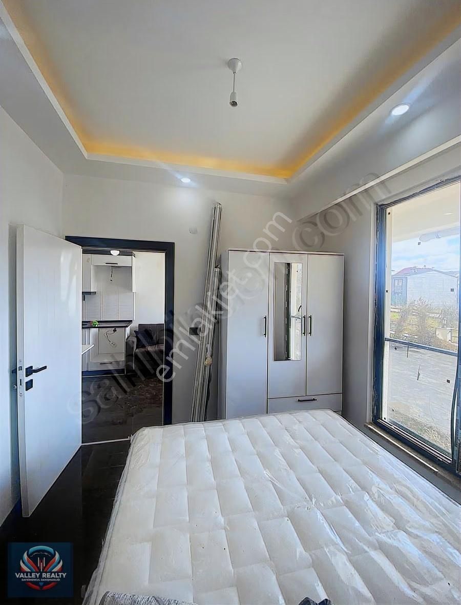Valleyden Zafer Mahallesinde Kiralık Eşyalı 1+1 Daire! - Görsel 8