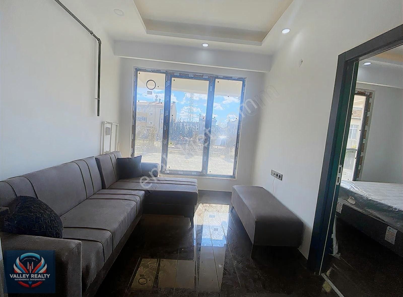 Valleyden Zafer Mahallesinde Kiralık Eşyalı 1+1 Daire! - Görsel 2