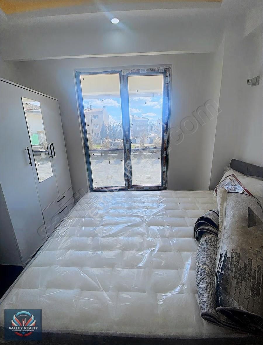Valleyden Zafer Mahallesinde Kiralık Eşyalı 1+1 Daire! - Görsel 13