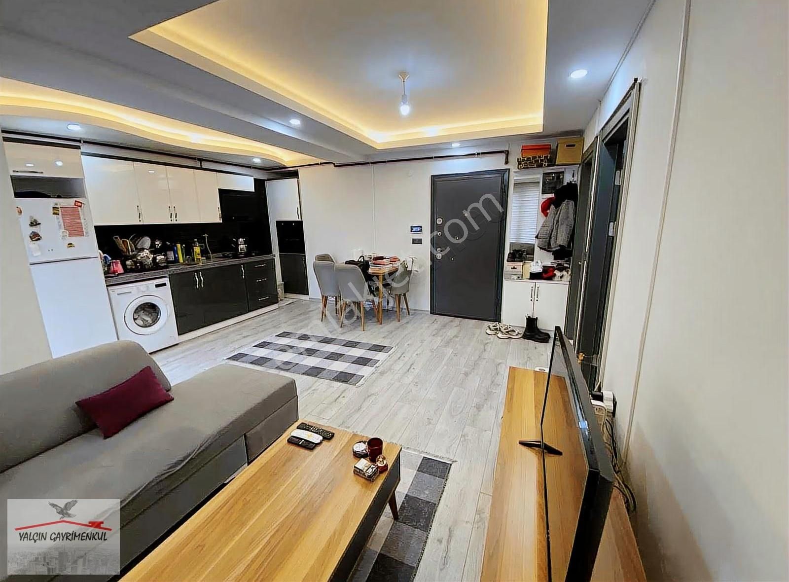 Atakent'te Merkezi Konumda Eşyalı Satılık Geniş 1+1 Daire - Görsel 16