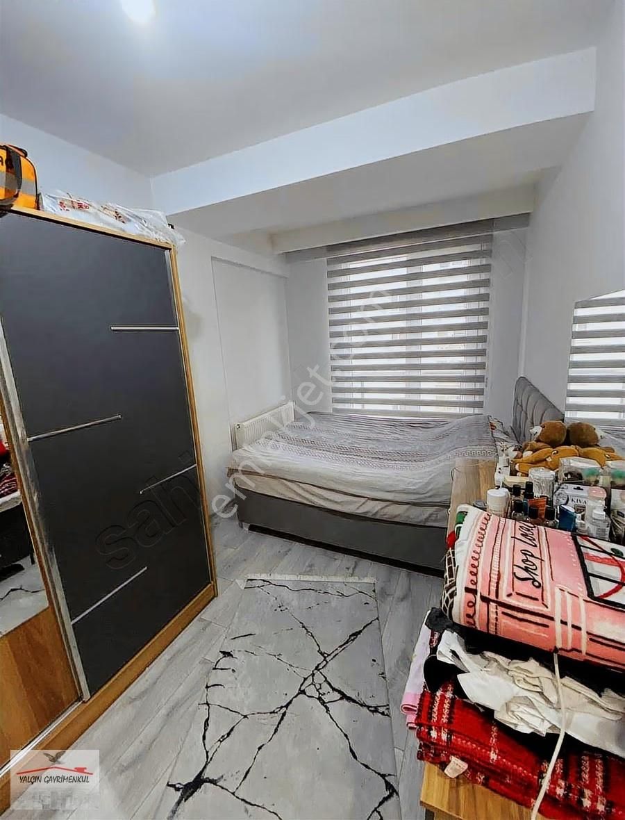 Atakent'te Merkezi Konumda Eşyalı Satılık Geniş 1+1 Daire - Görsel 7