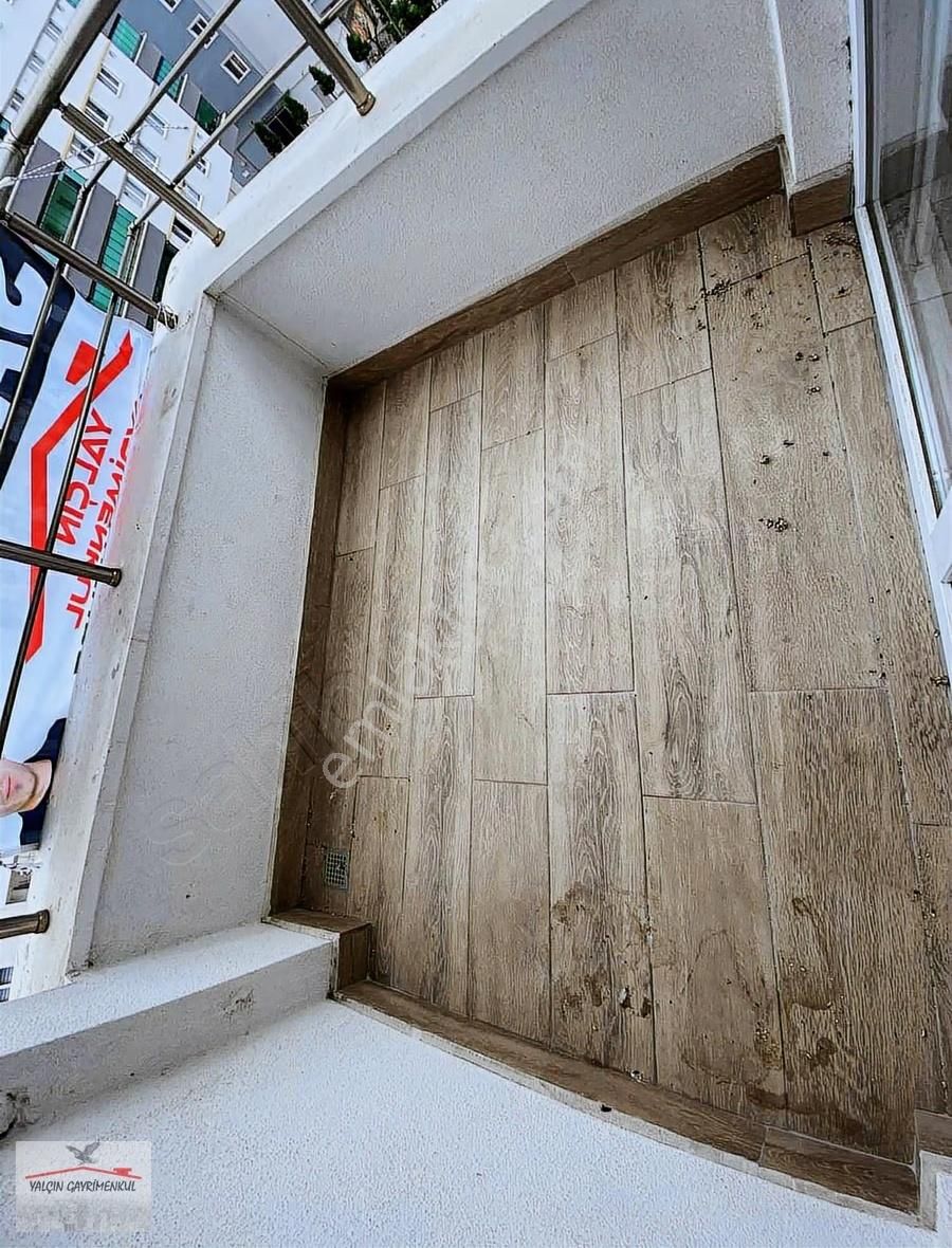 Atakent'te Merkezi Konumda Eşyalı Satılık Geniş 1+1 Daire - Görsel 22