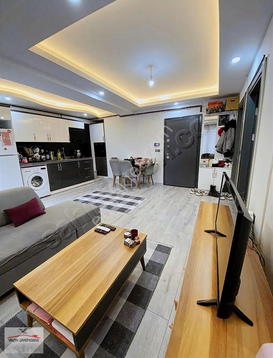 Atakent'te Merkezi Konumda Eşyalı Satılık Geniş 1+1 Daire - Görsel 27