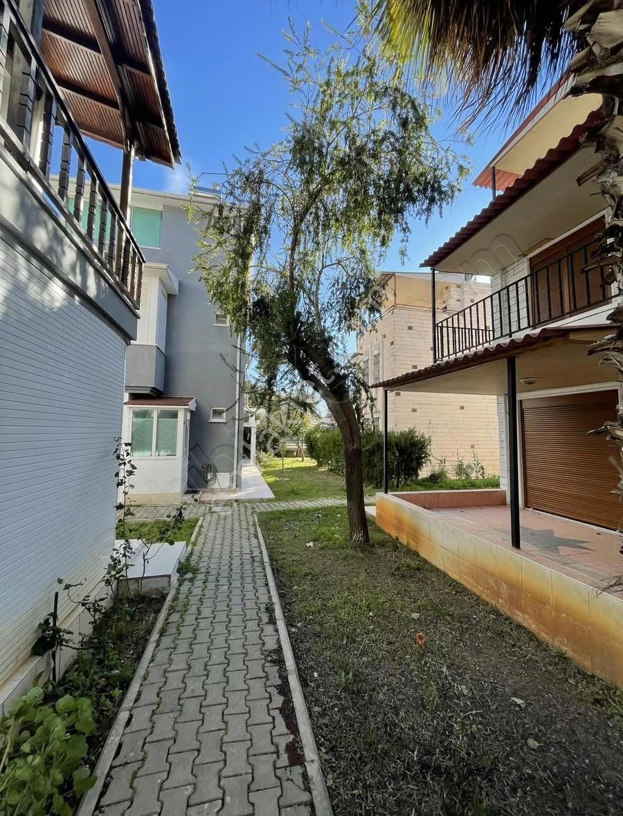 Boğazkentte Denize 500m Köşe Konum Tripleks Villa - Görsel 17