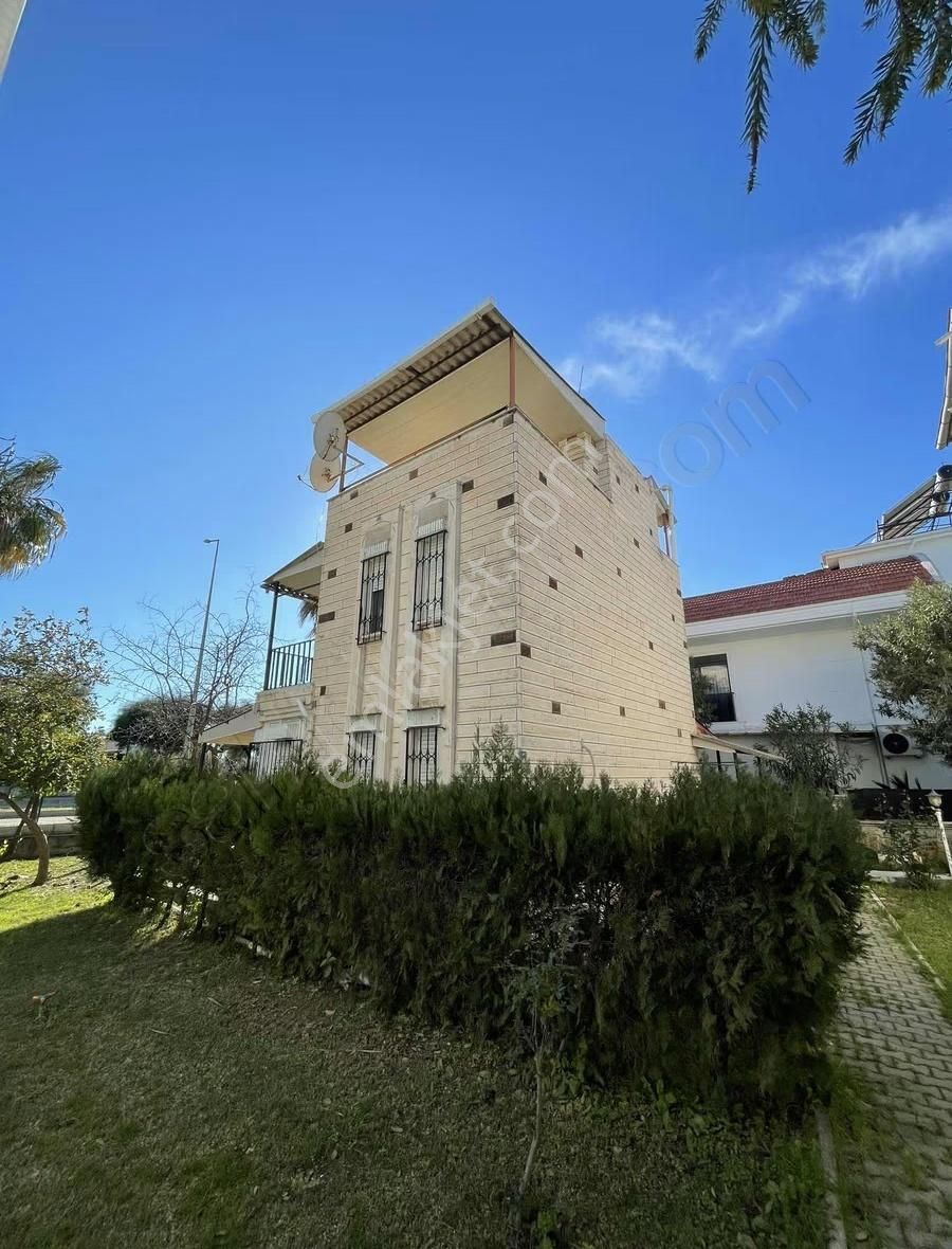 Boğazkentte Denize 500m Köşe Konum Tripleks Villa - Görsel 3