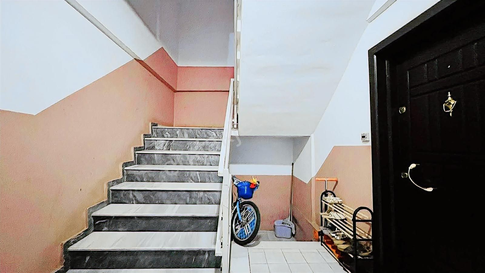 Silivri Alibey Mah.de Kiralık 2+1 Ara Kat, Önü Açık Ferah Daire - Görsel 3