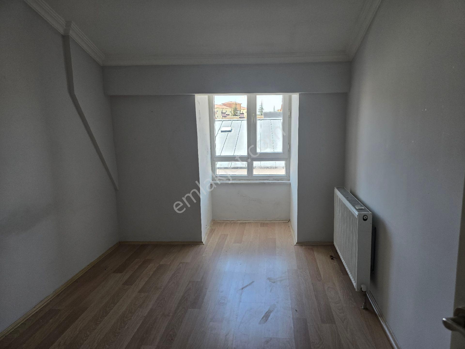 Eskişehir Odunpazarı Büyükdere Mh Kısmi Eşyalı 1+1 Kiralık Dubleks Daire - Görsel 27