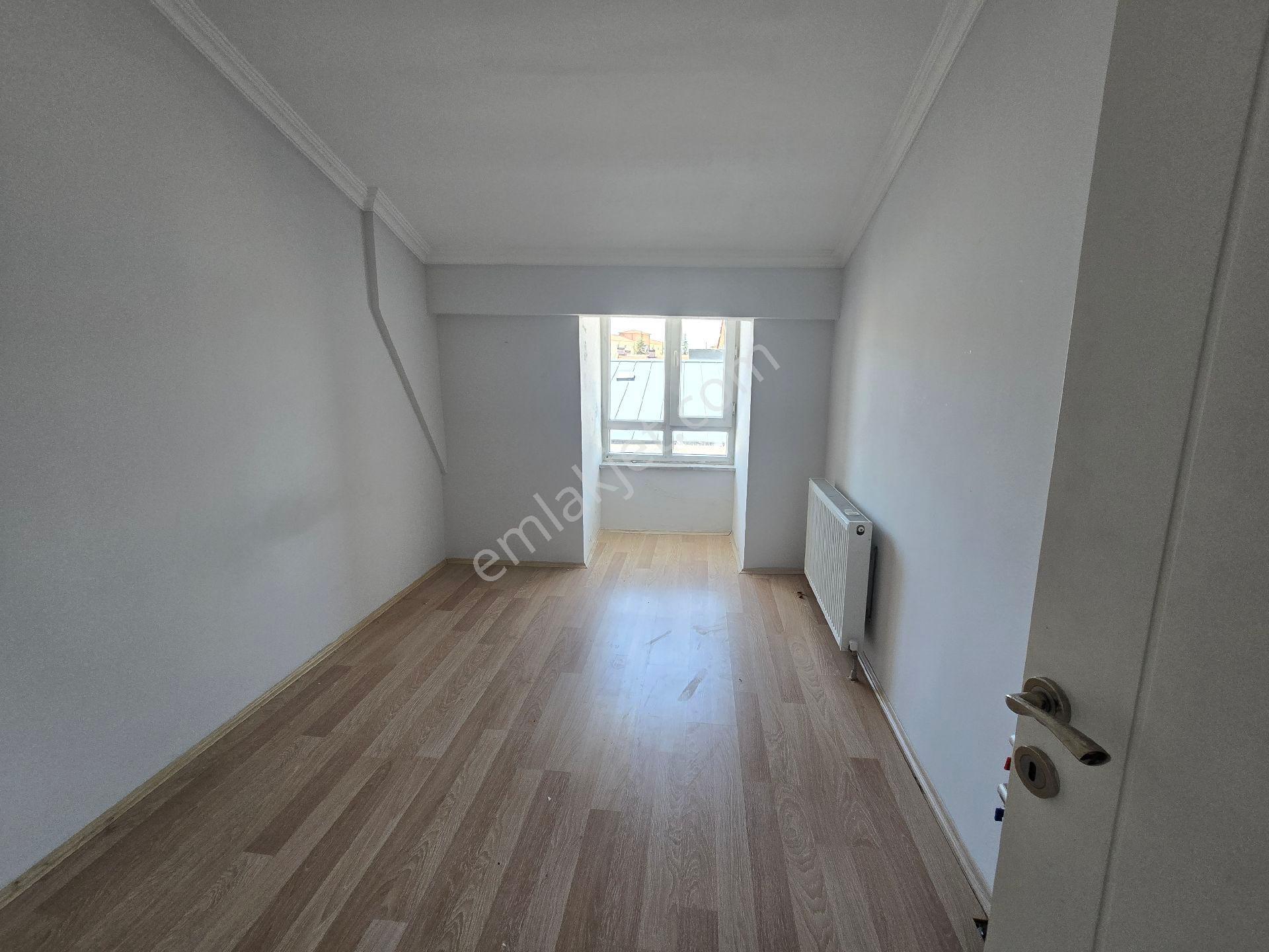 Eskişehir Odunpazarı Büyükdere Mh Kısmi Eşyalı 1+1 Kiralık Dubleks Daire - Görsel 26