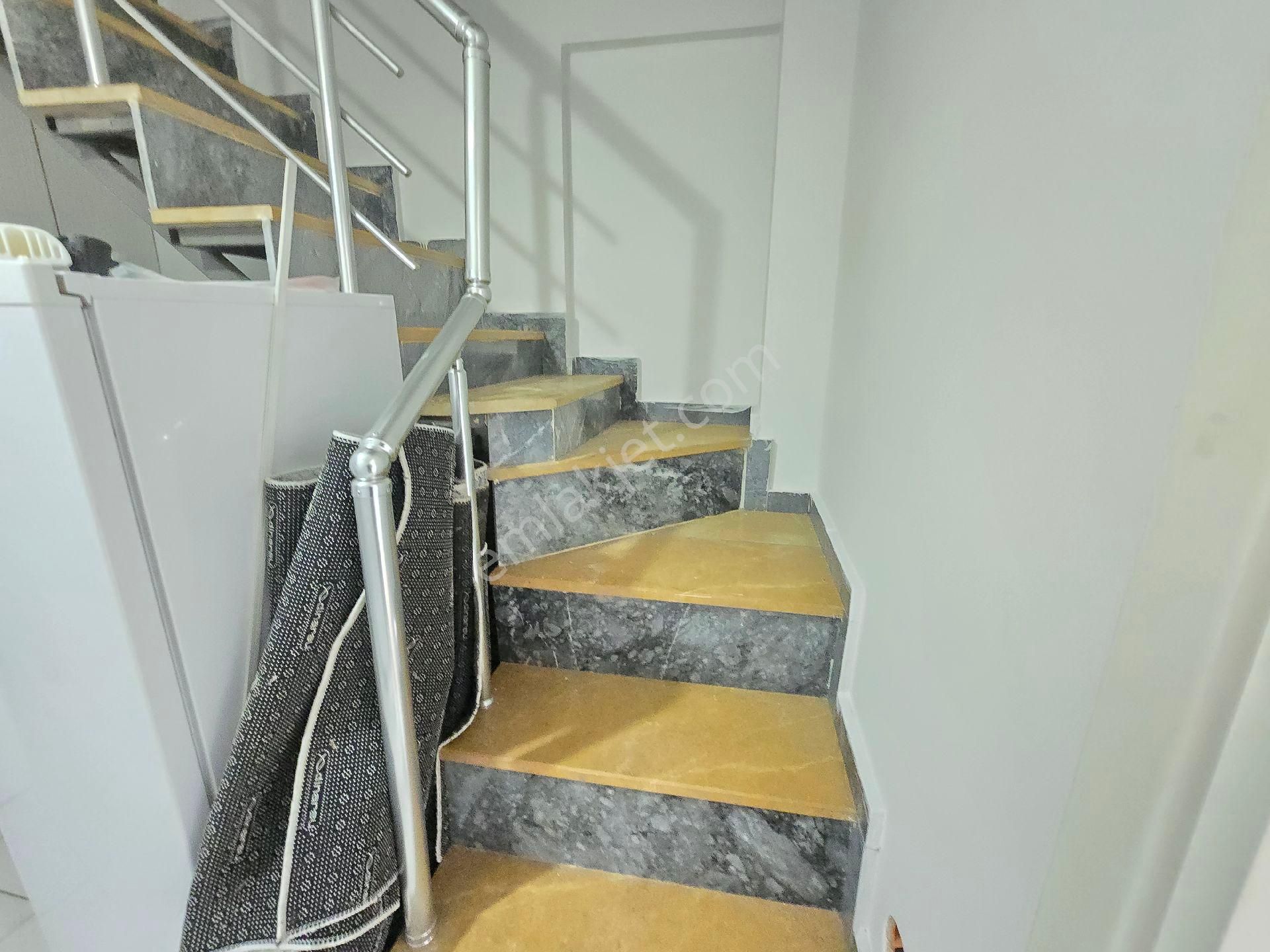 Eskişehir Odunpazarı Büyükdere Mh Kısmi Eşyalı 1+1 Kiralık Dubleks Daire - Görsel 18