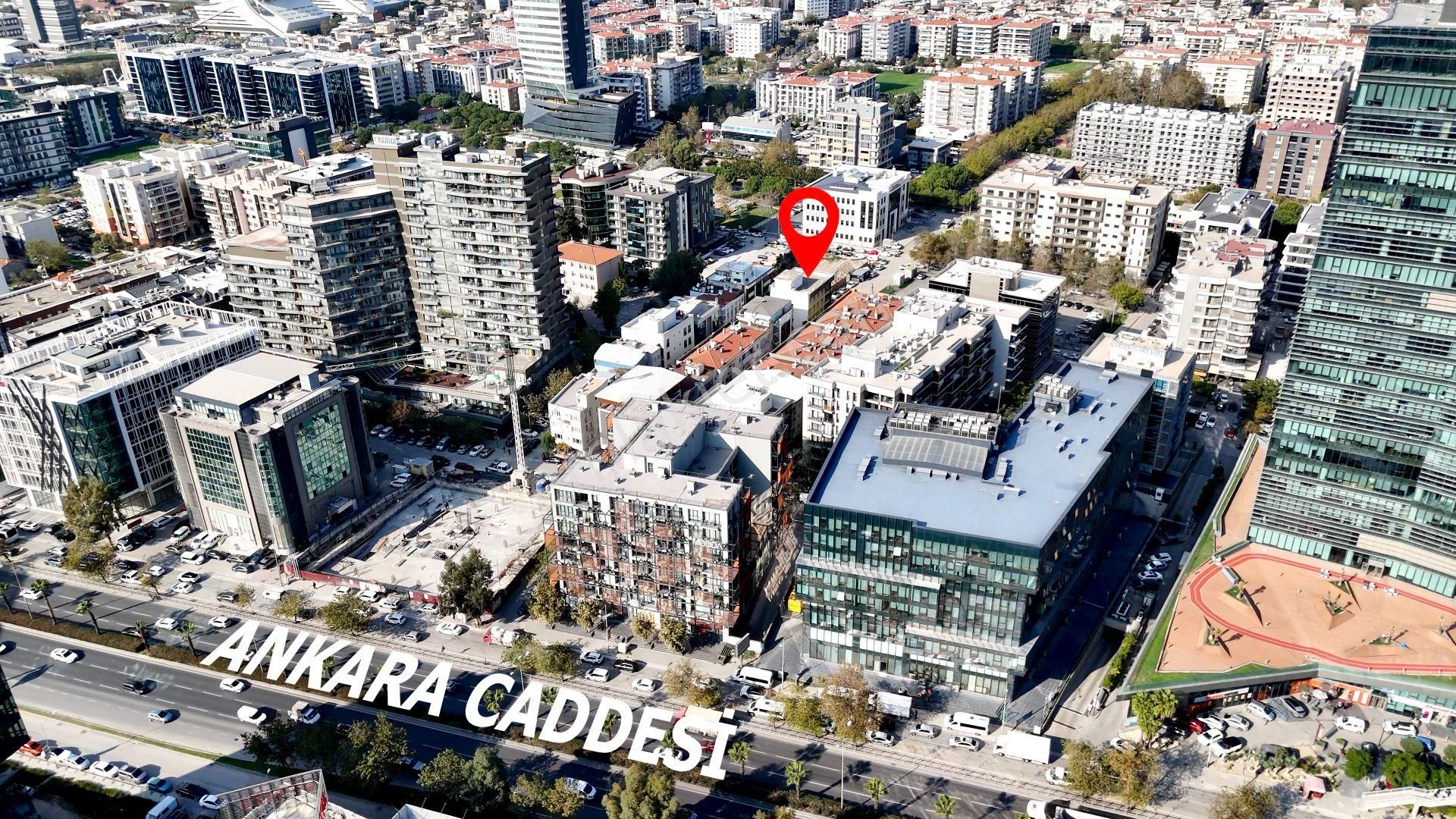 Bayraklı Plazalar Bölgesi Köşe Bodrumlu Kiralık Bacalı Dükkan - Görsel 29