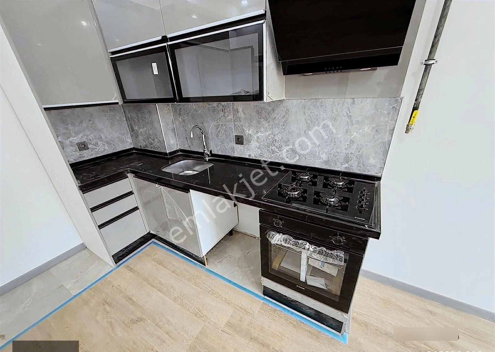 Nexus'tan Atatürk Mah'de Havuzlu Site İçerisinde Lüx 1+1 Satılık - Görsel 15