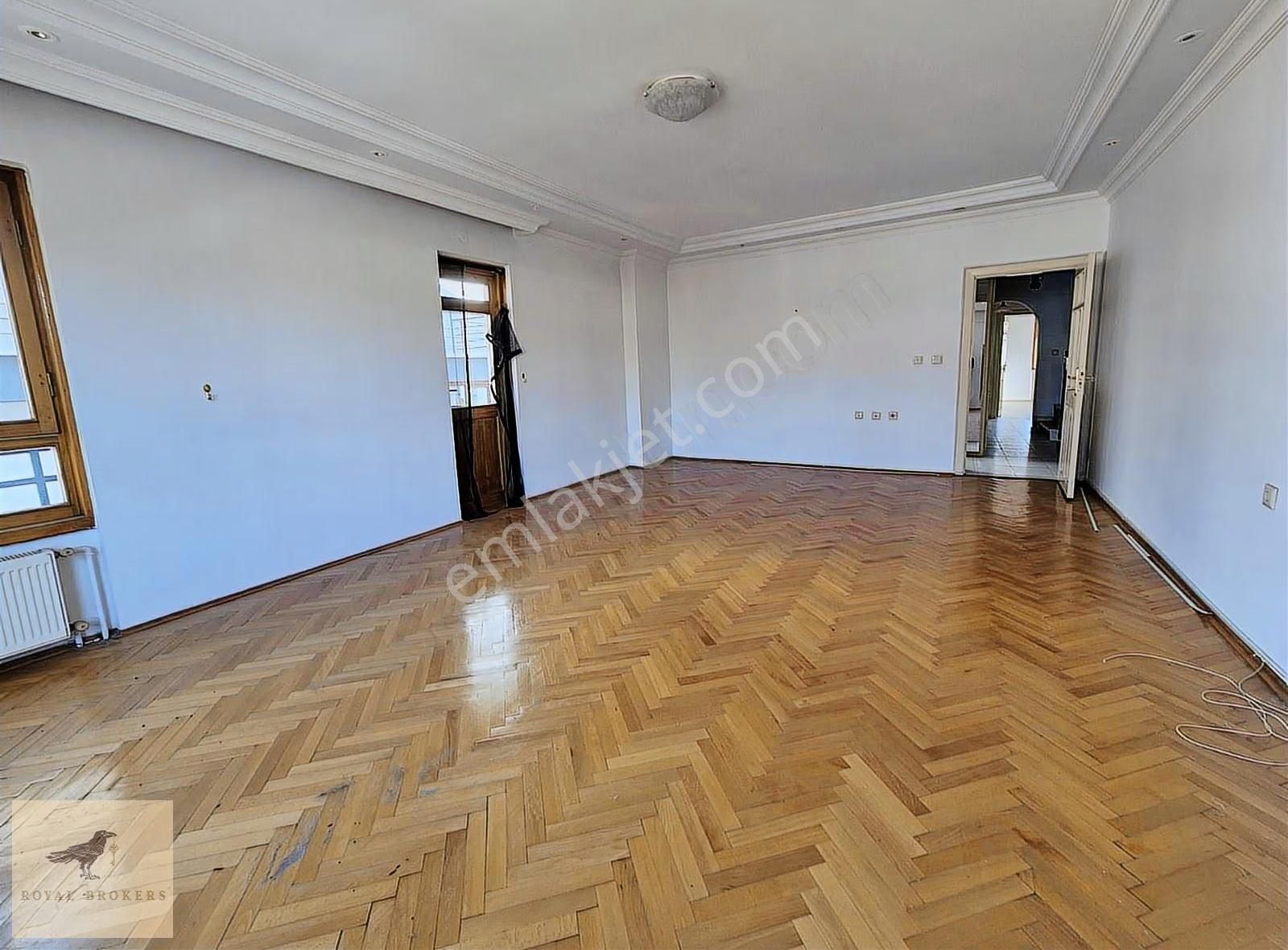 Satılık, Aydınlıkevler En Güzel Yerinde,boş ,5+1 Dublex. - Görsel 5