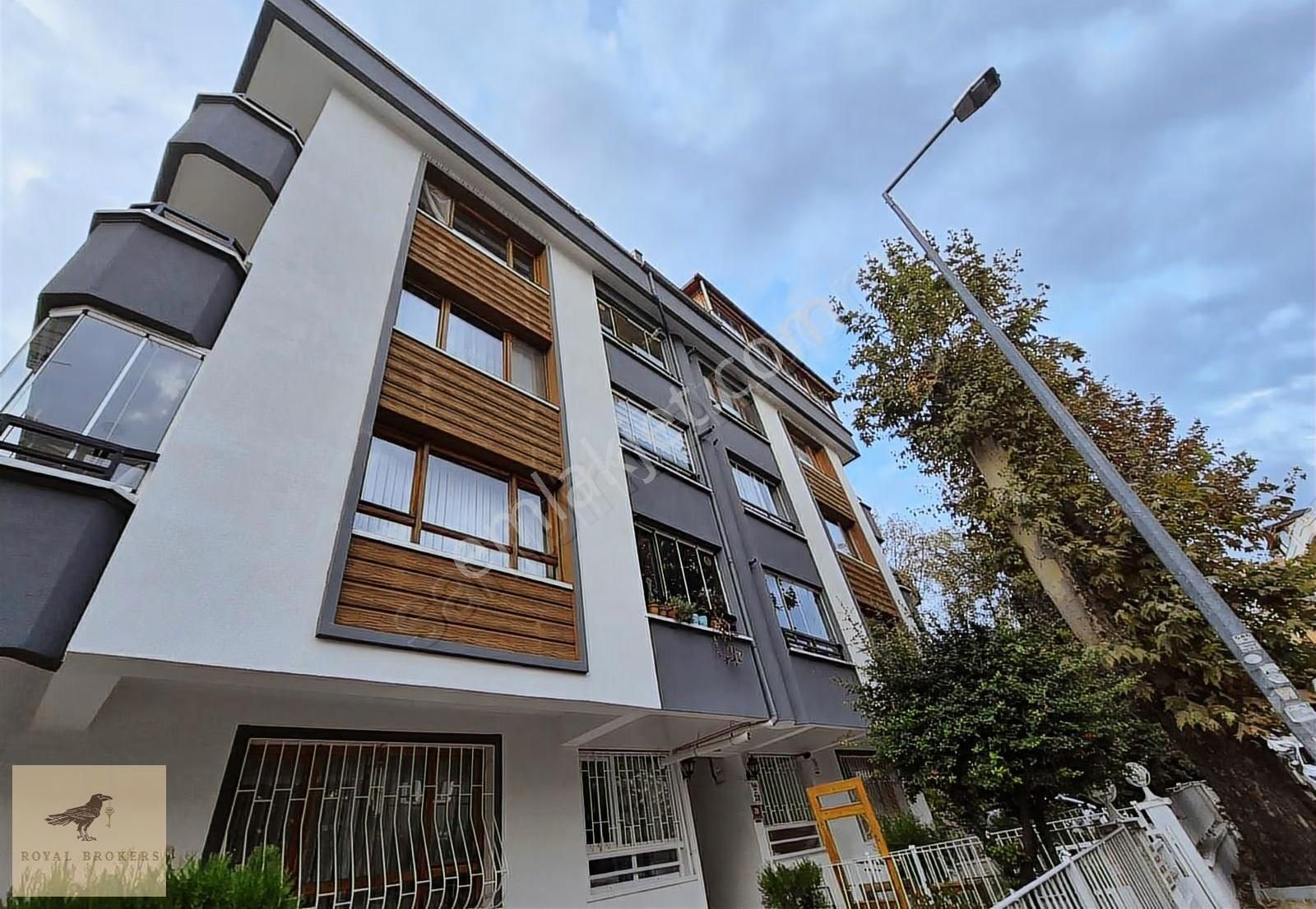 Satılık, Aydınlıkevler En Güzel Yerinde,boş ,5+1 Dublex.