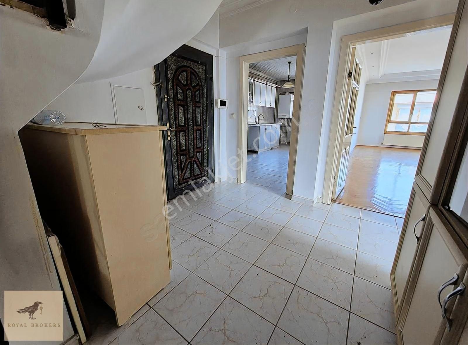 Satılık, Aydınlıkevler En Güzel Yerinde,boş ,5+1 Dublex. - Görsel 22