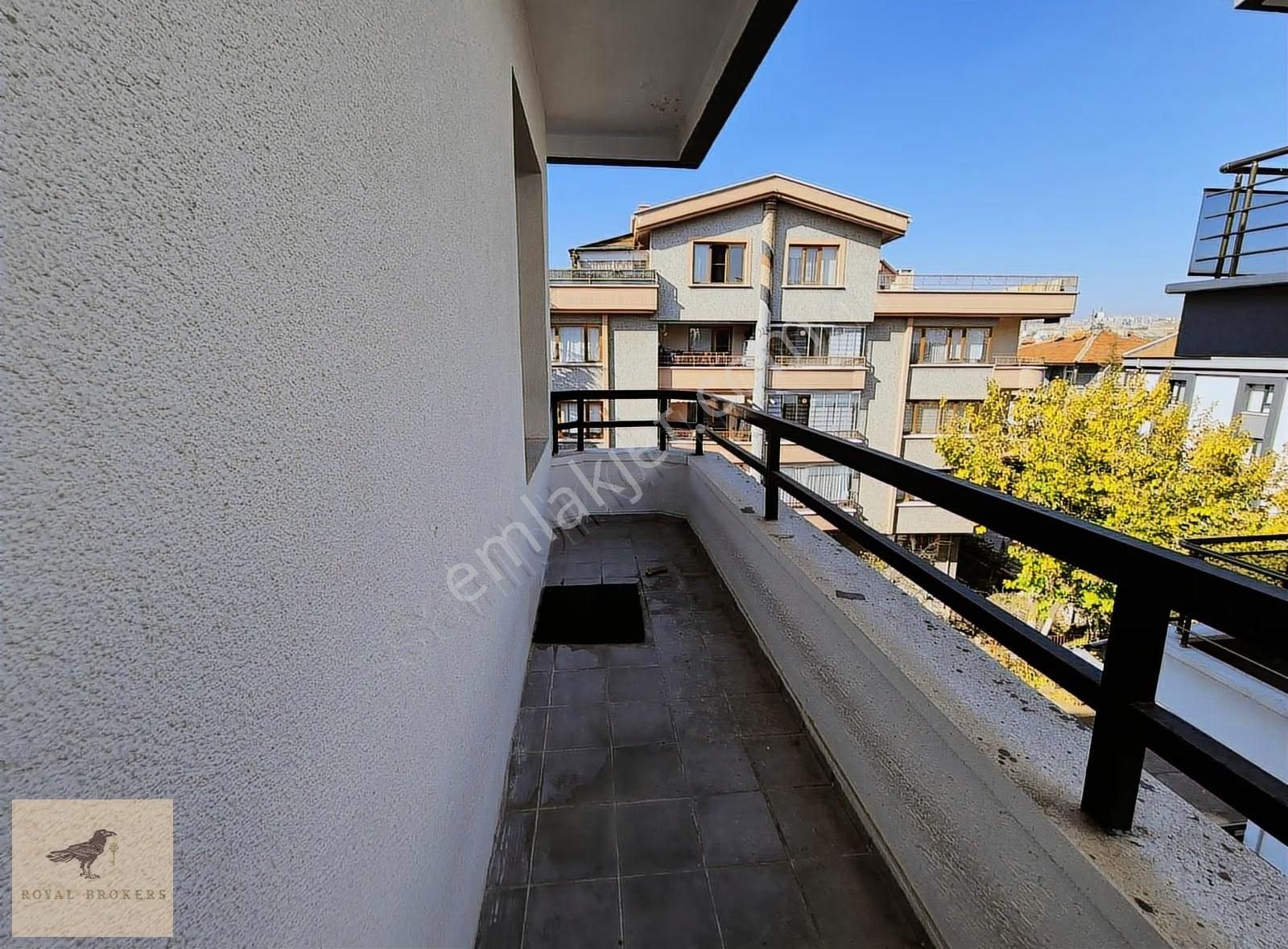 Satılık, Aydınlıkevler En Güzel Yerinde,boş ,5+1 Dublex. - Görsel 6