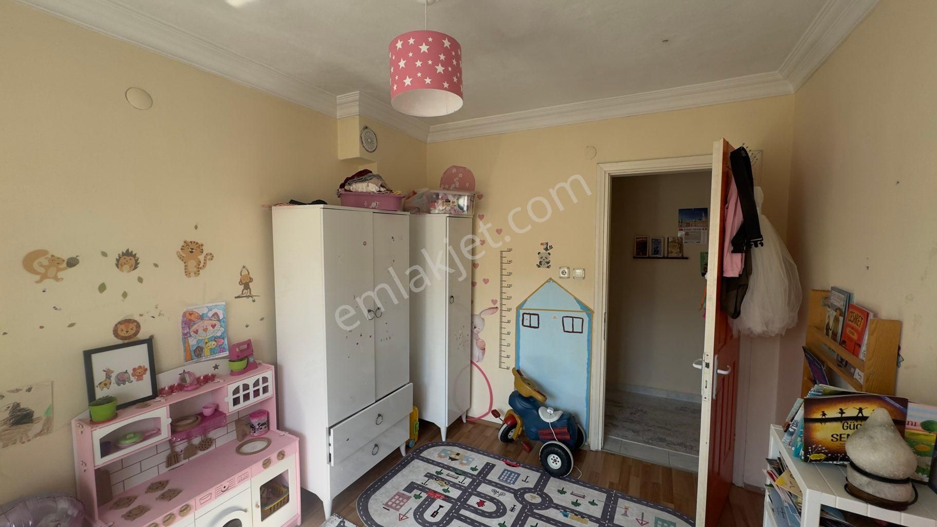 Bahçelievler De Satılık 3+1 Kapalı Mutfak Daire - Görsel 19