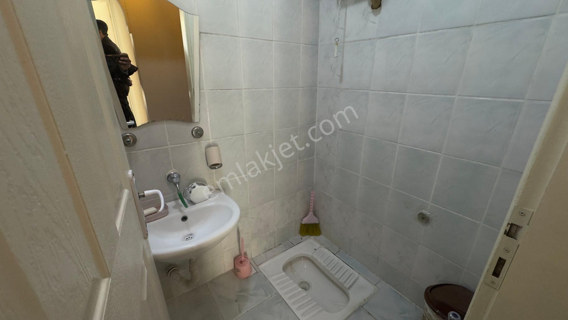 Bahçelievler De Satılık 3+1 Kapalı Mutfak Daire - Görsel 34
