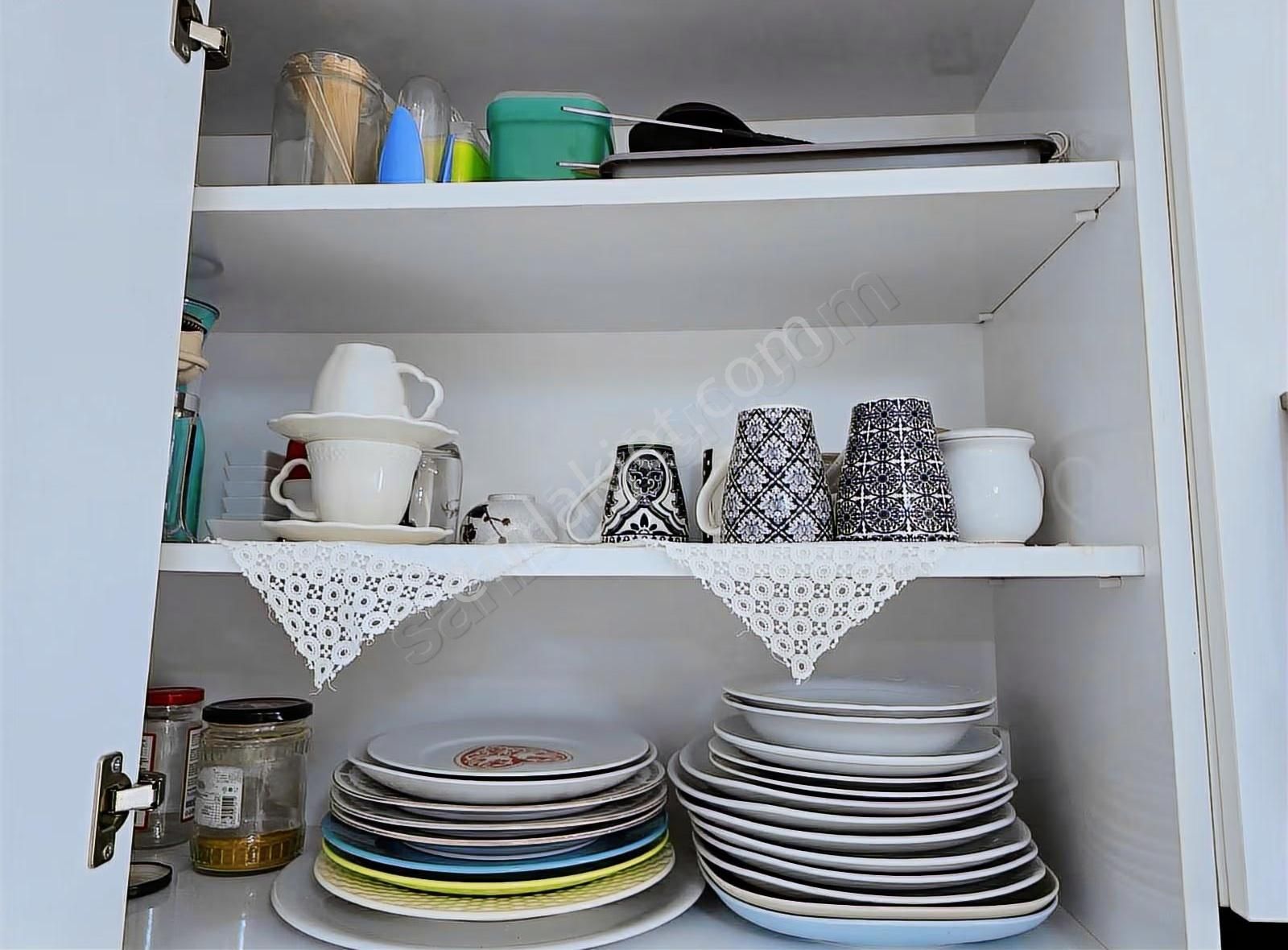 Kuşadası Merkezde Kısa Döneme Uygun Eşyalı Kiralık 1+1