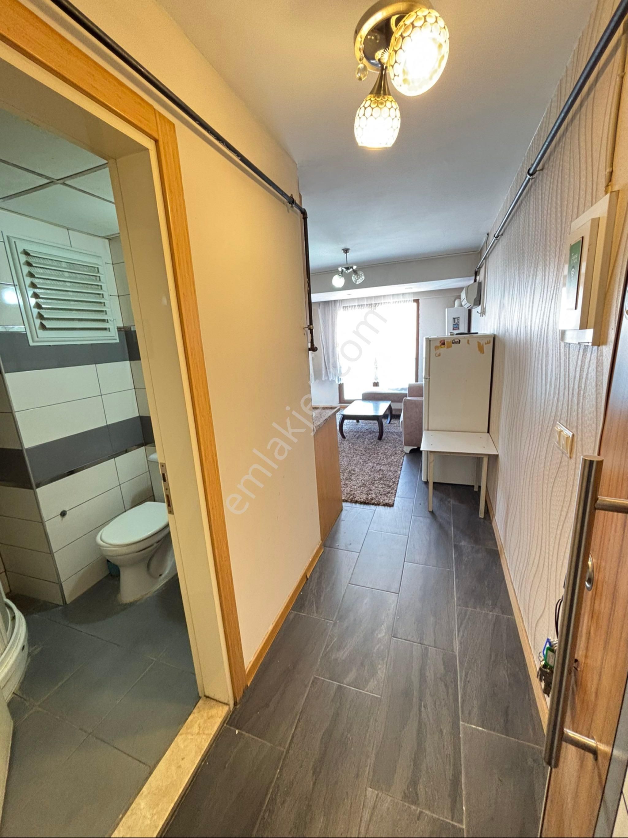 Pelitbağ'da 1+1 (faturalar Dahil) Ara Kat (balkonlu) - Görsel 9