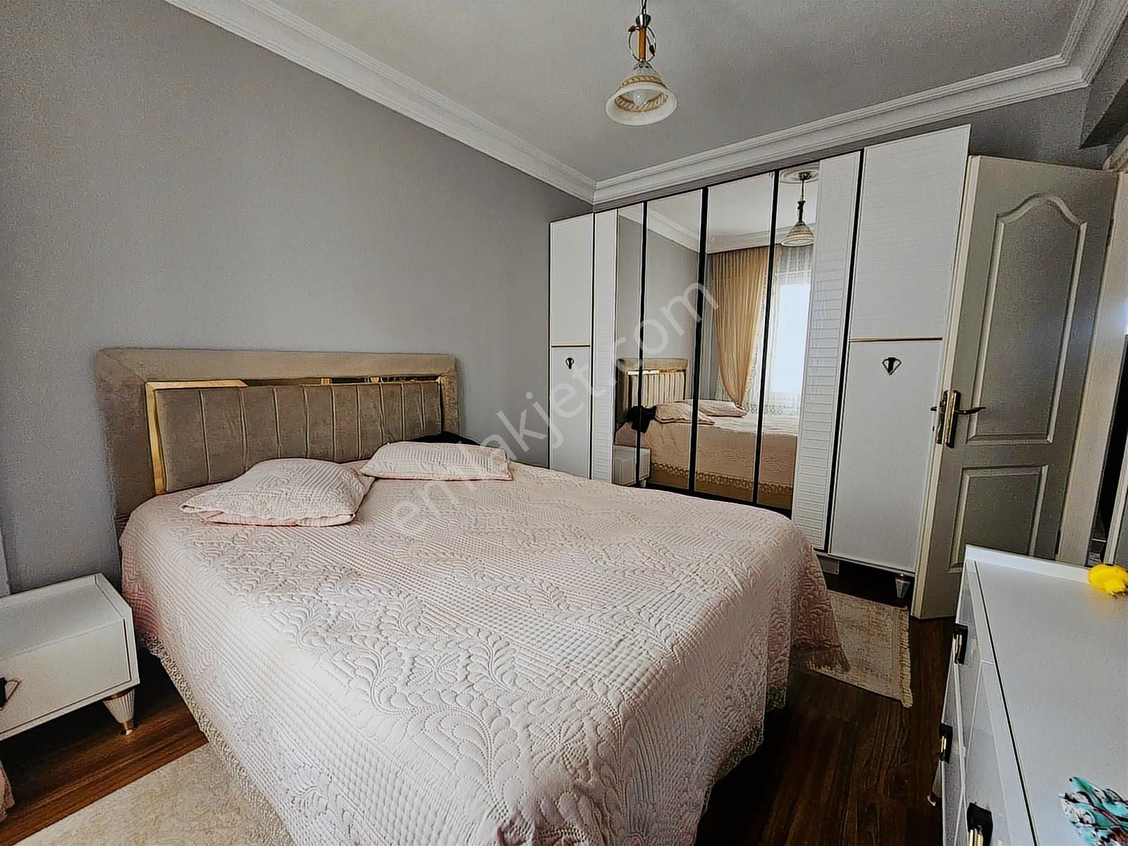 Ortacami Salı Pazarı Yanı | Çift Balkon | Tadilatlı 3+1 Daire - Görsel 8