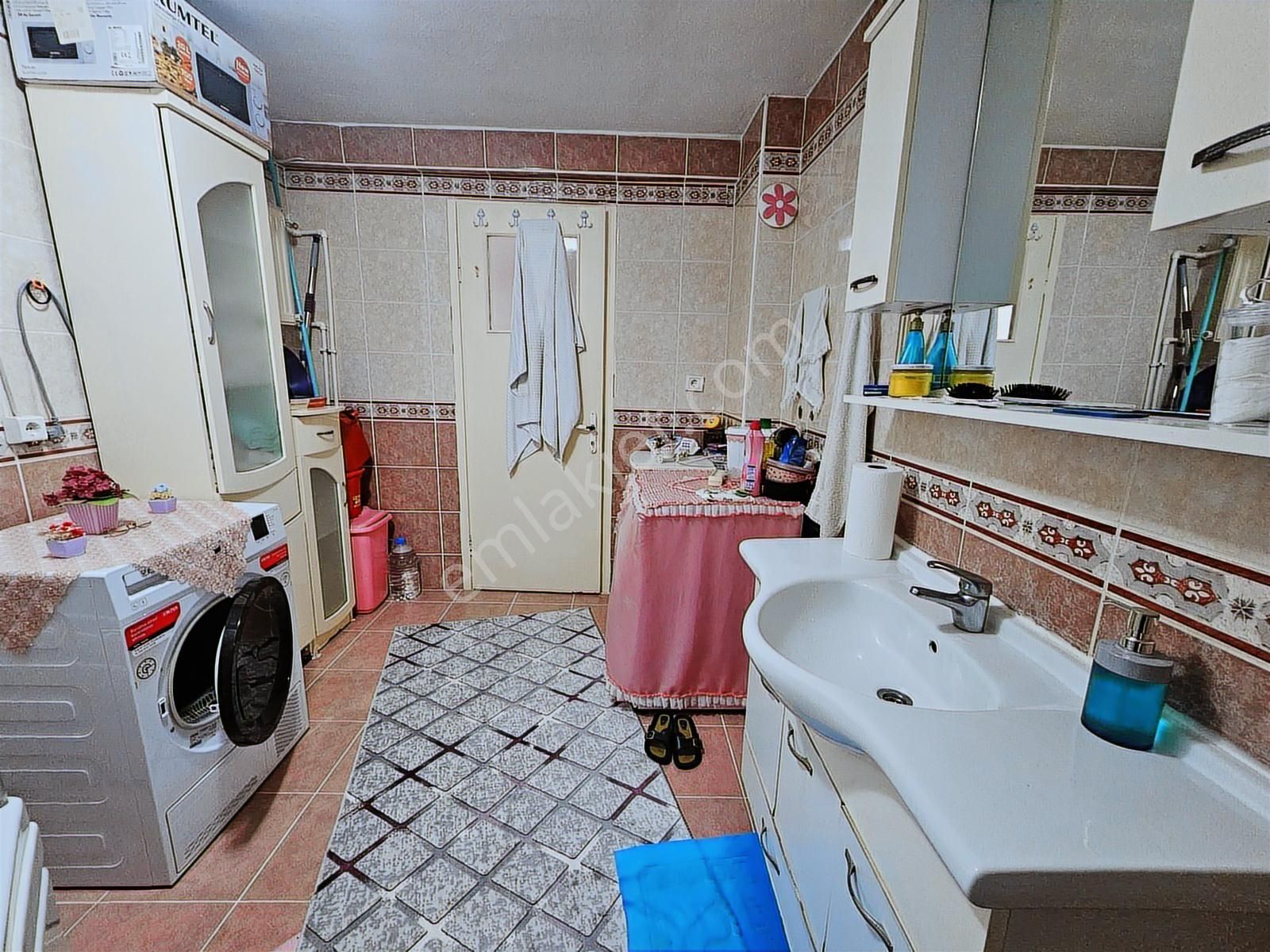 Ortacami Salı Pazarı Yanı | Çift Balkon | Tadilatlı 3+1 Daire - Görsel 17