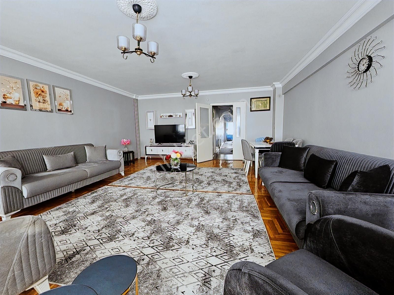 Ortacami Salı Pazarı Yanı | Çift Balkon | Tadilatlı 3+1 Daire - Görsel 24