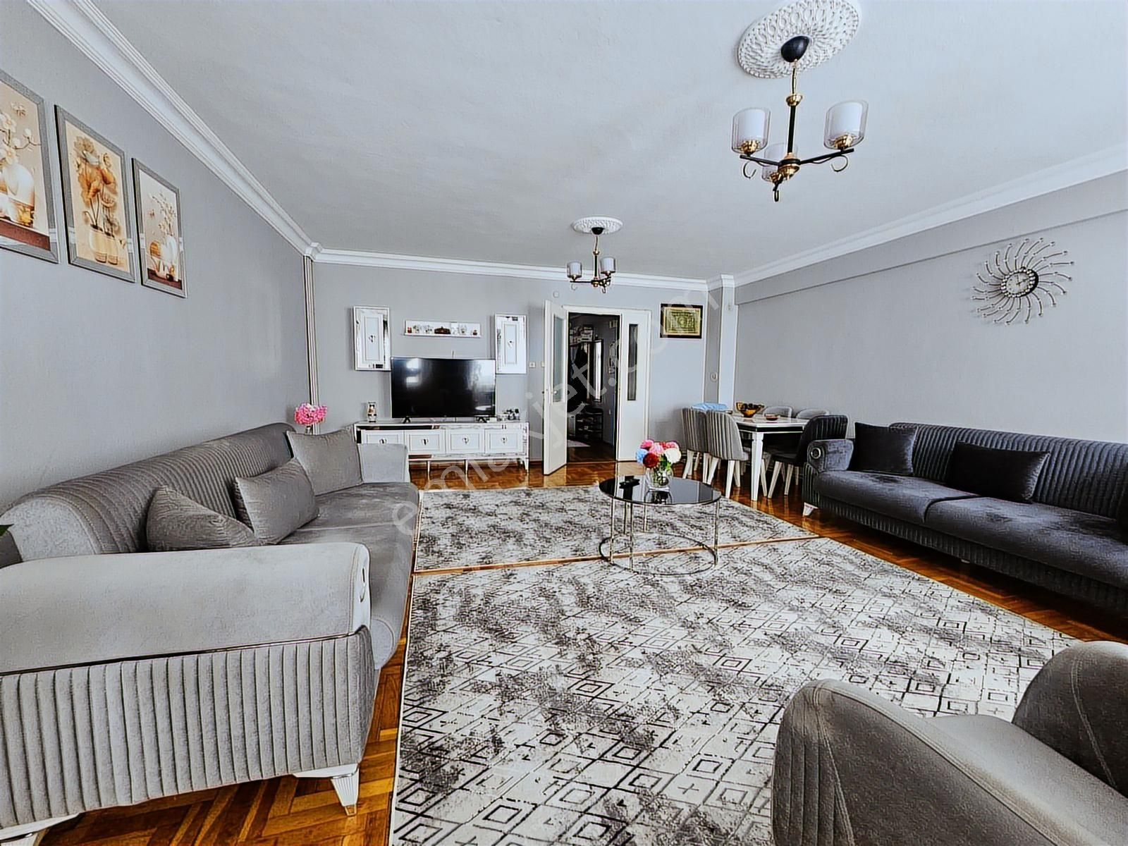 Ortacami Salı Pazarı Yanı | Çift Balkon | Tadilatlı 3+1 Daire - Görsel 23