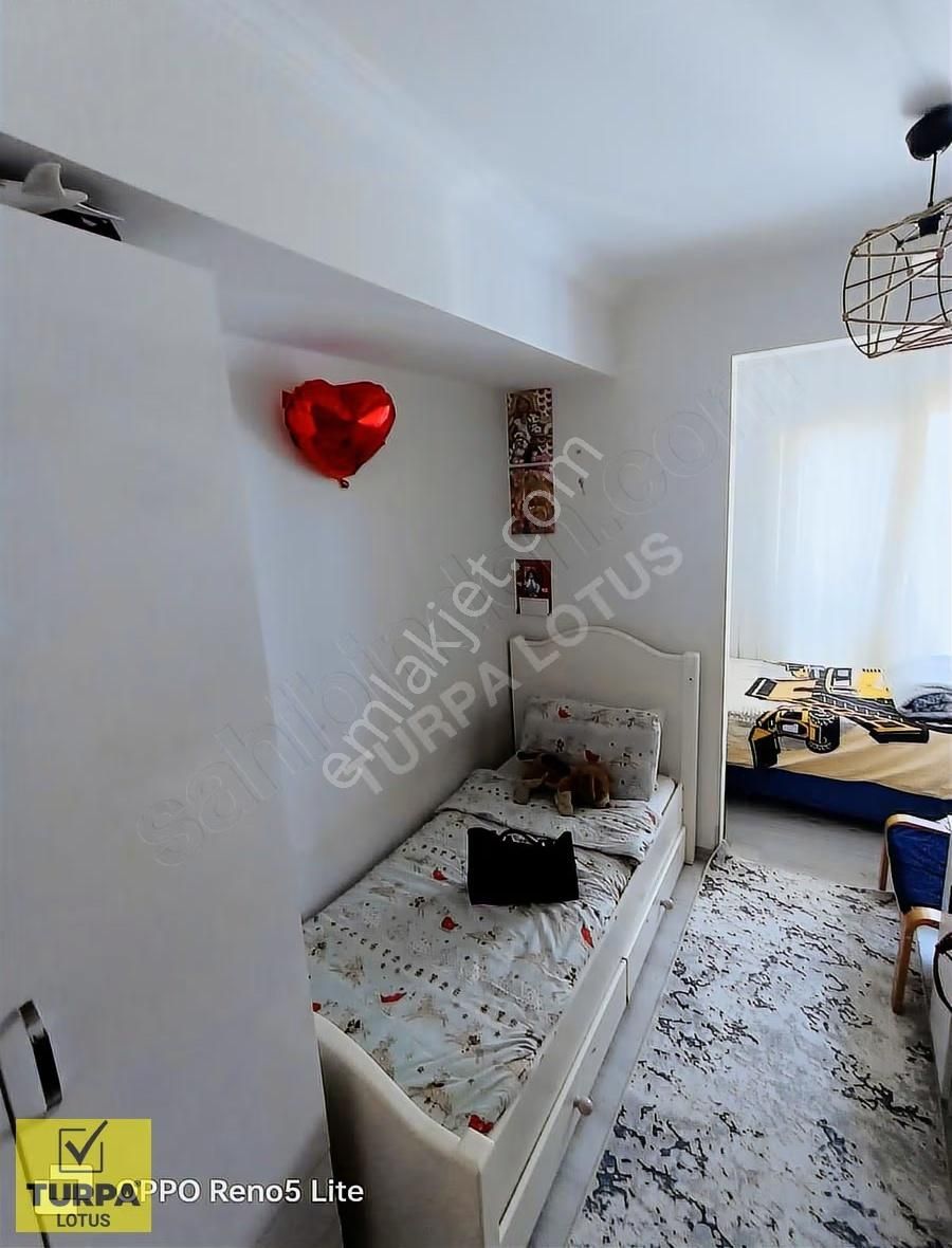 Bahçelievlerde Modern Ve Konforlu 2+1 Satılık Daire! - Görsel 3