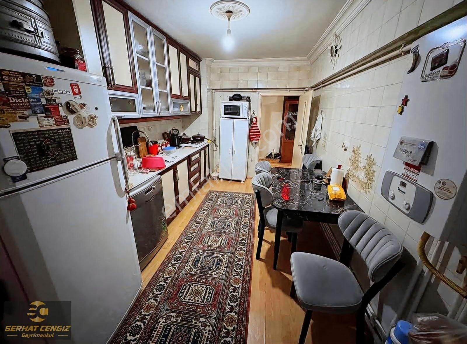 Özgürlük Caddesi'nde Merkezi Konumda 3+1 Daire - Görsel 5