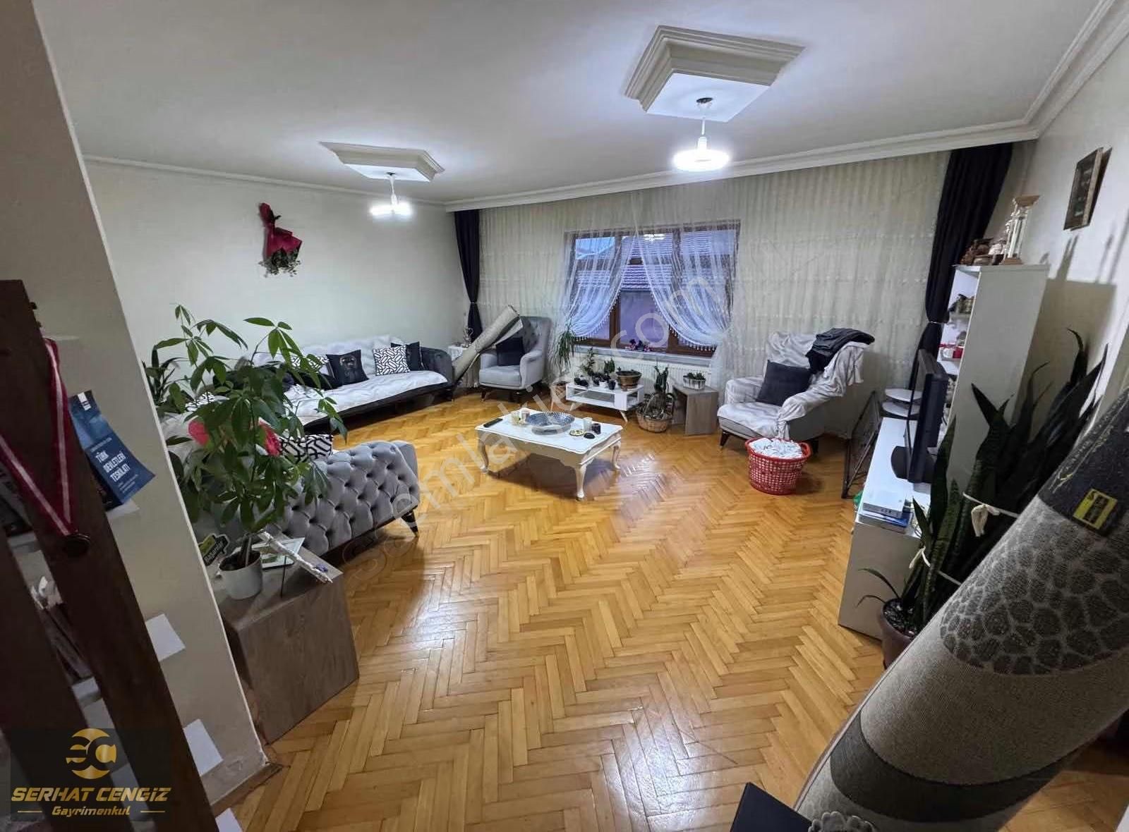 Özgürlük Caddesi'nde Merkezi Konumda 3+1 Daire - Görsel 16