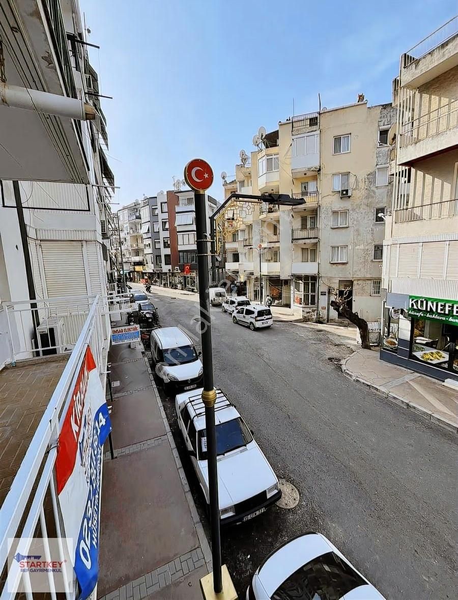 Menemen Merkezde Cadde Üzeri 3+1 Kiralık Daire - Görsel 7