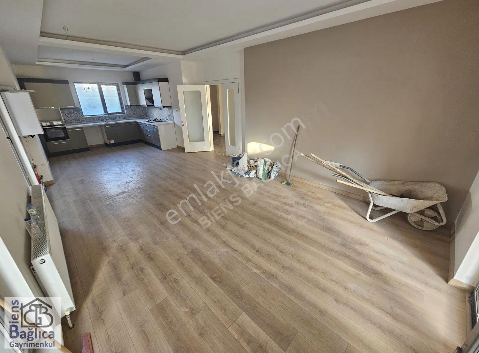 Geniş Bahçeli Güvenlikli Kapalı Otoparklı Villa Sitesi - Görsel 20