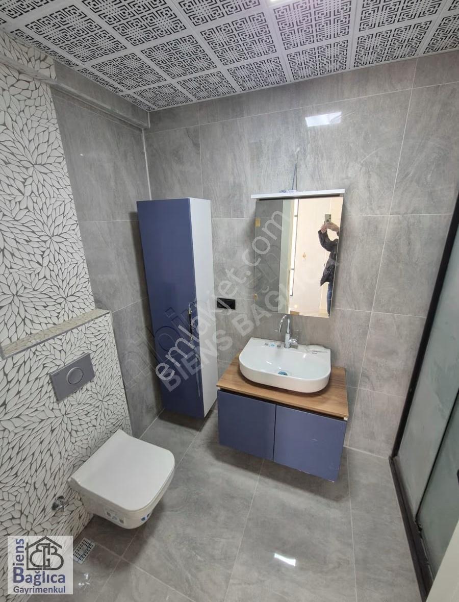 Bağlıca'da Site İçinde Satılık Geniş Tripleks Villa - Görsel 27