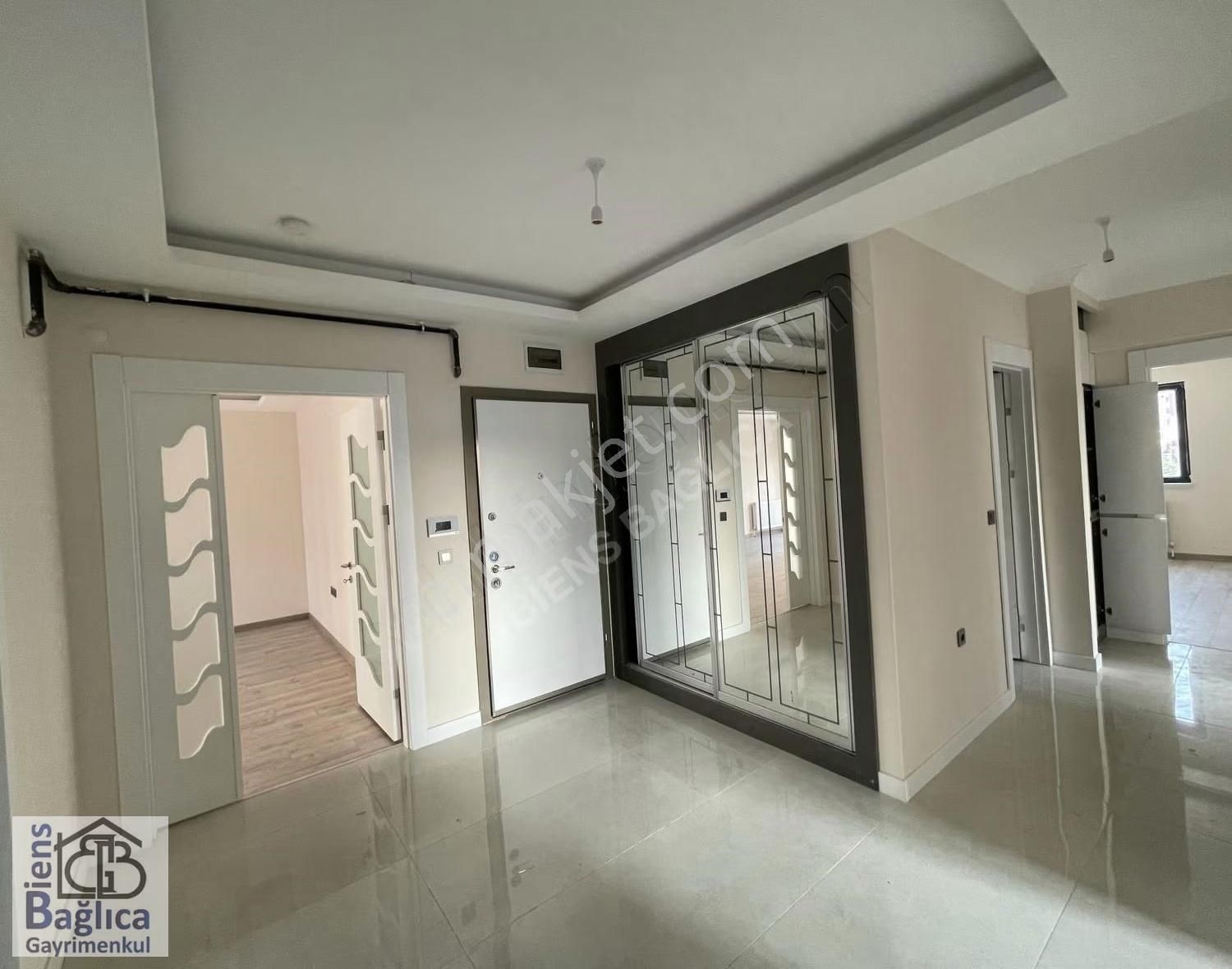 Bağlıcada 4+1 Satılık Daire - Görsel 17