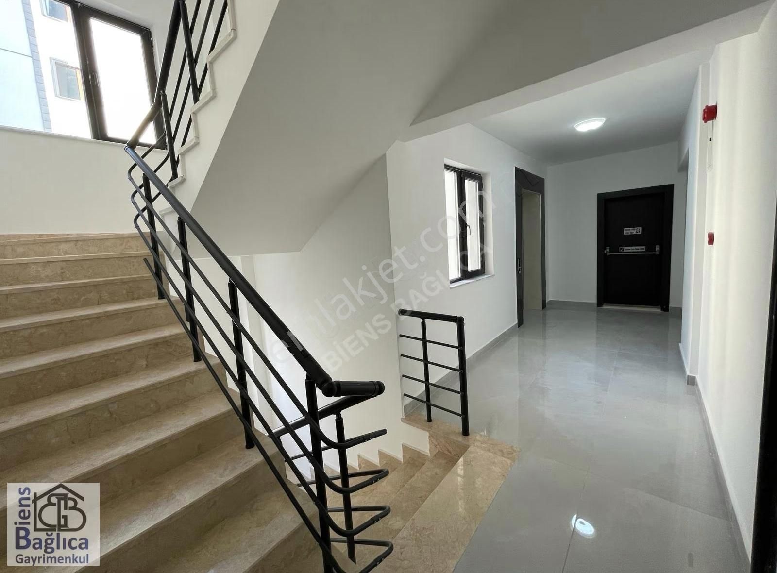 Bağlıcada 4+1 Satılık Daire - Görsel 11