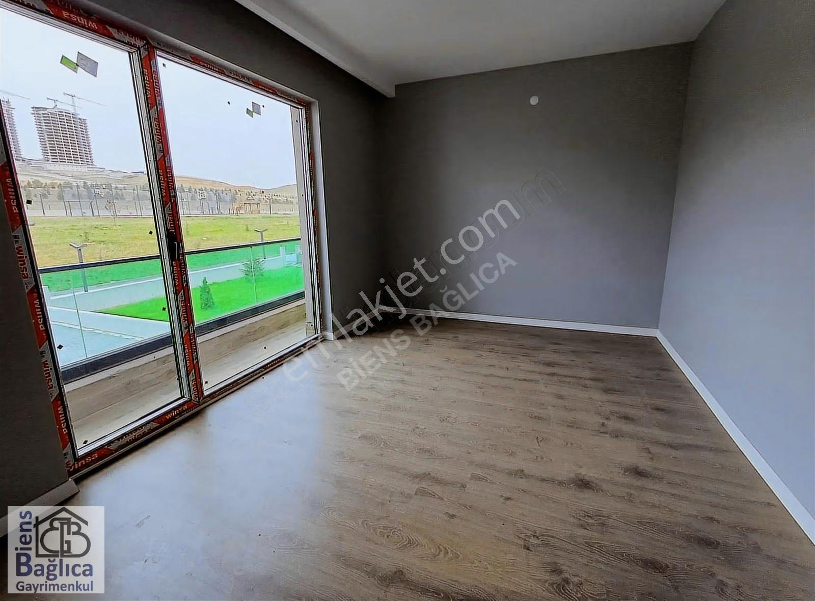 Bağlıca'da 650m² Arsaya Sahip Lüks Villa - Görsel 14