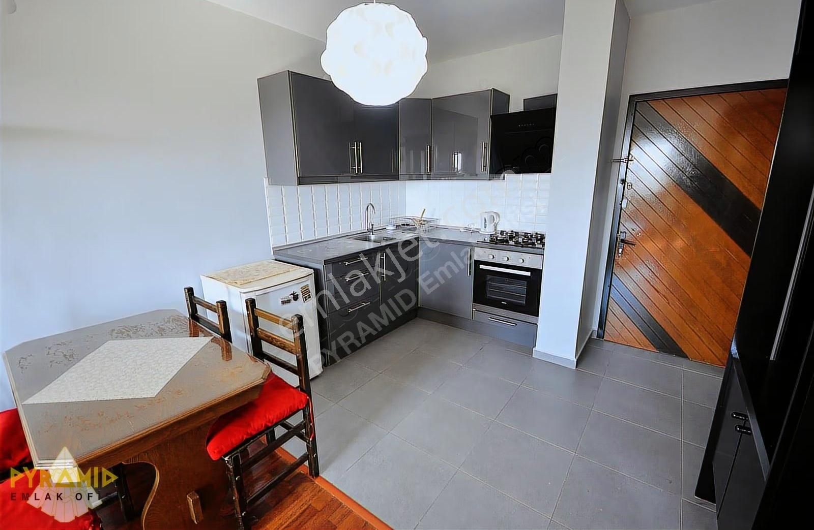 Pyramıd'den Ataköy 7-8 Turkuaz Sitesi Temiz Mobilyalı 1+1 - Görsel 5