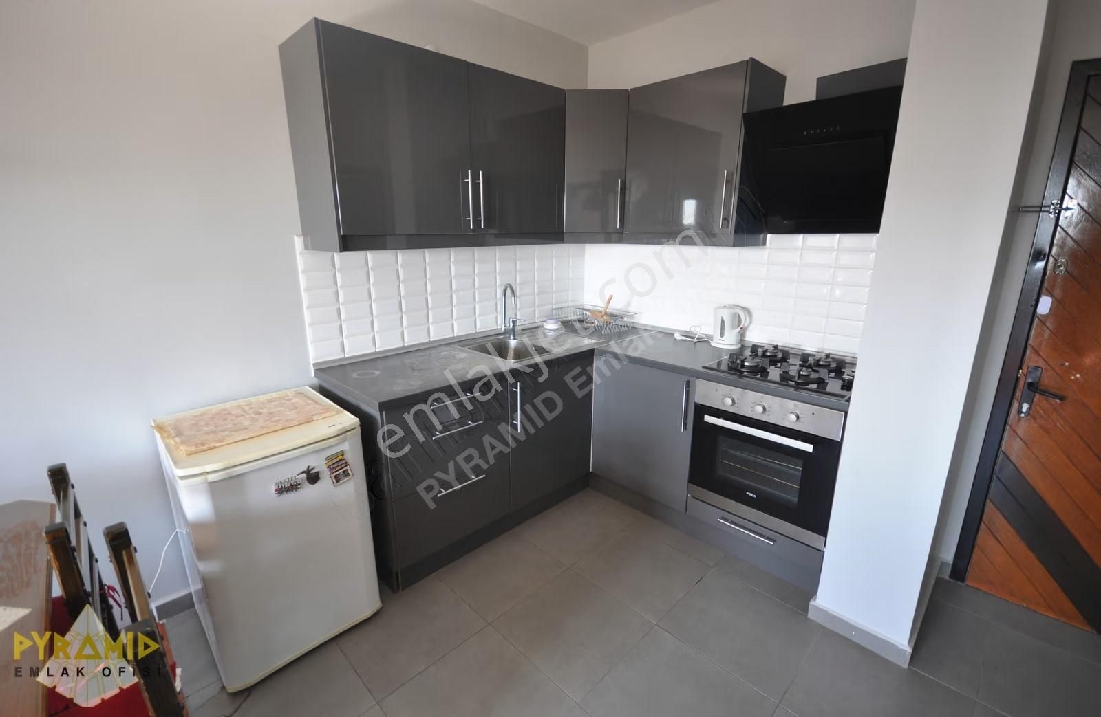Pyramıd'den Ataköy 7-8 Turkuaz Sitesi Temiz Mobilyalı 1+1 - Görsel 3