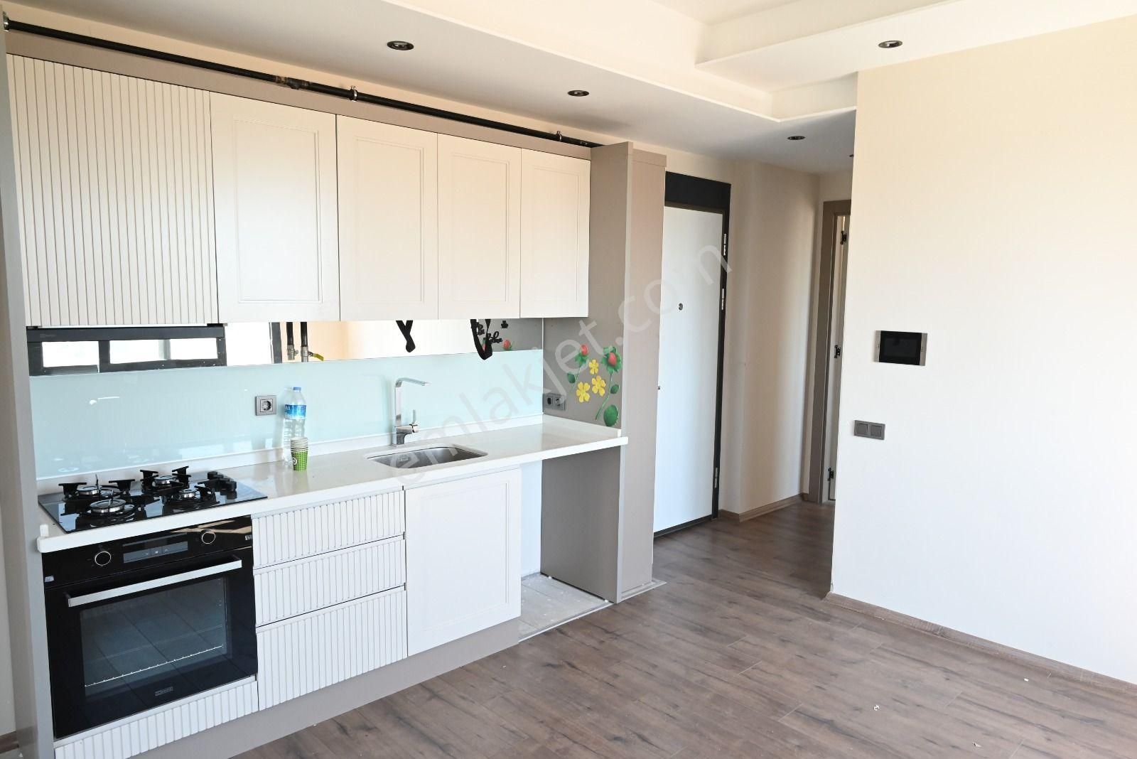 Üstünkent'ten Fuatmorel'in Kalbinde Kiralık 1.5+1 Modern Daire - Görsel 3