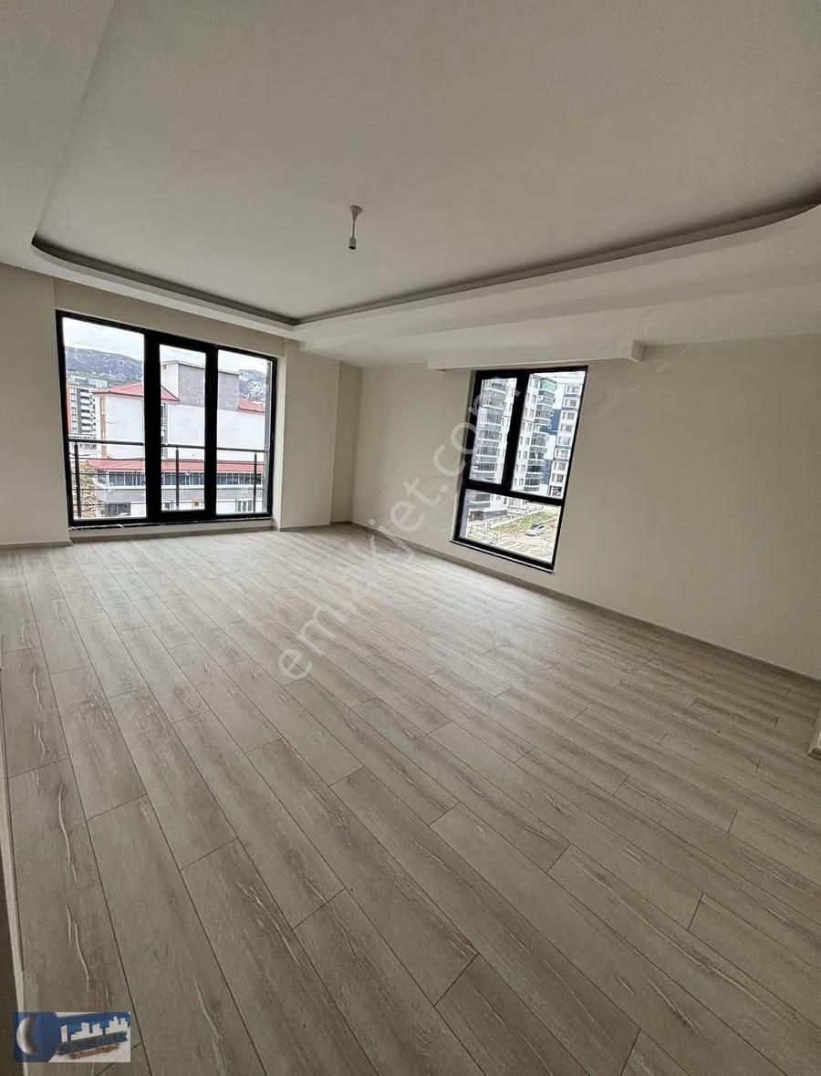 Sezer Emlaktan Kışla Mahallesi Nde Satılık Daire - Görsel 4