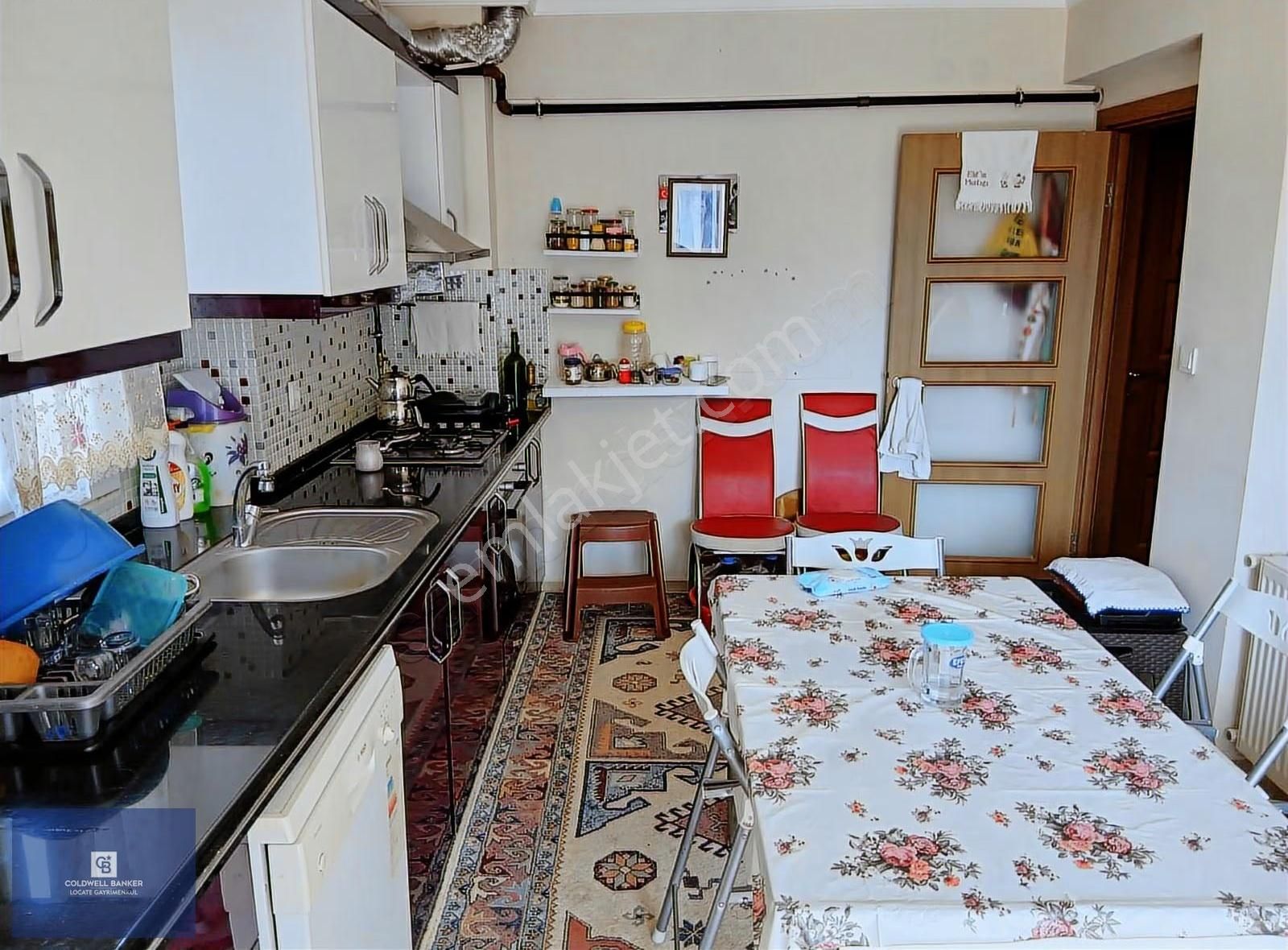 Tire Fatihte Kafeler Cd Emsalsiz Fiyat Kullanışlı 2+1 Satılık - Görsel 10