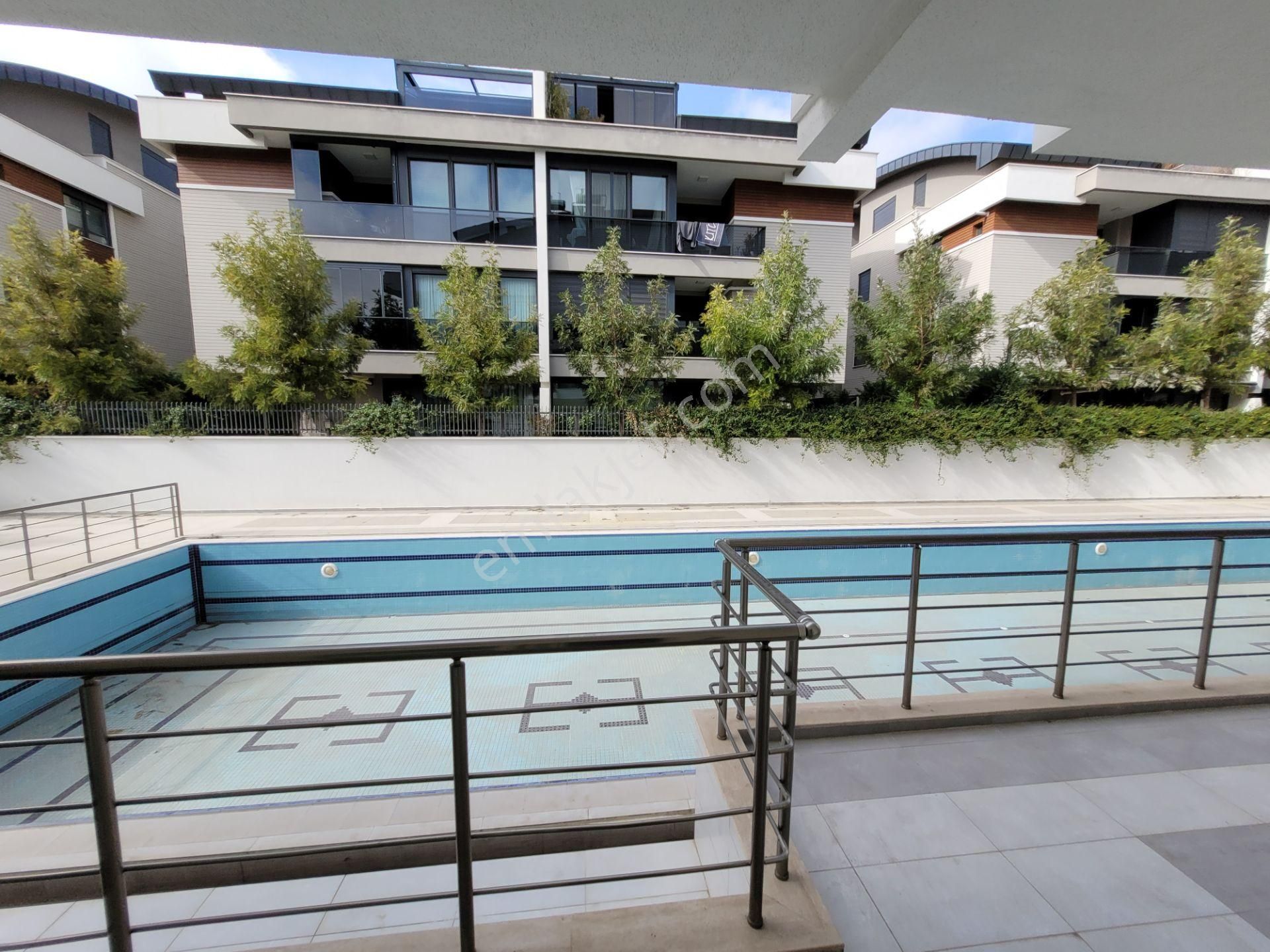 Güzeloba'da Artuklu Konutlarında 1+1 Yatırımlık Giriş Katı - Görsel 14