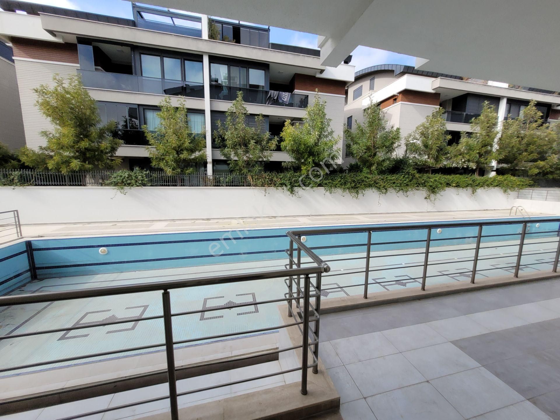 Güzeloba'da Artuklu Konutlarında 1+1 Yatırımlık Giriş Katı - Görsel 8