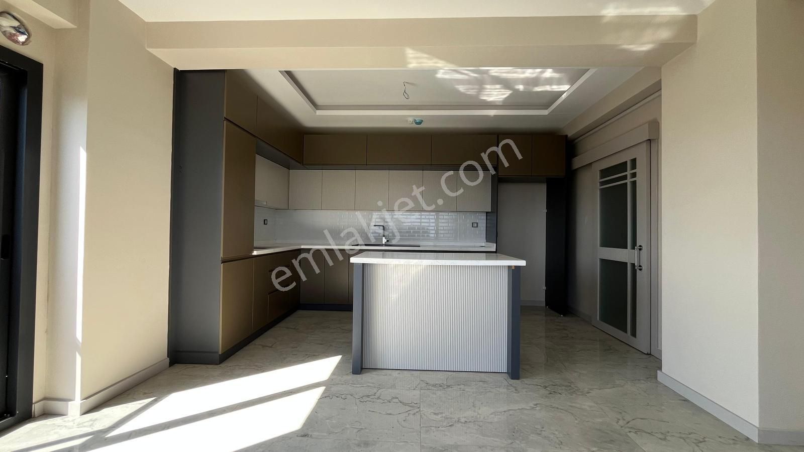 Üstünkent'ten Lüks'te Zirve ! Site İçi Sıfır 4+1 Satılık Daire - Görsel 6